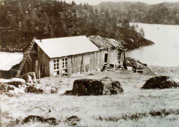 Steder/Løland_gård_1937.jpg